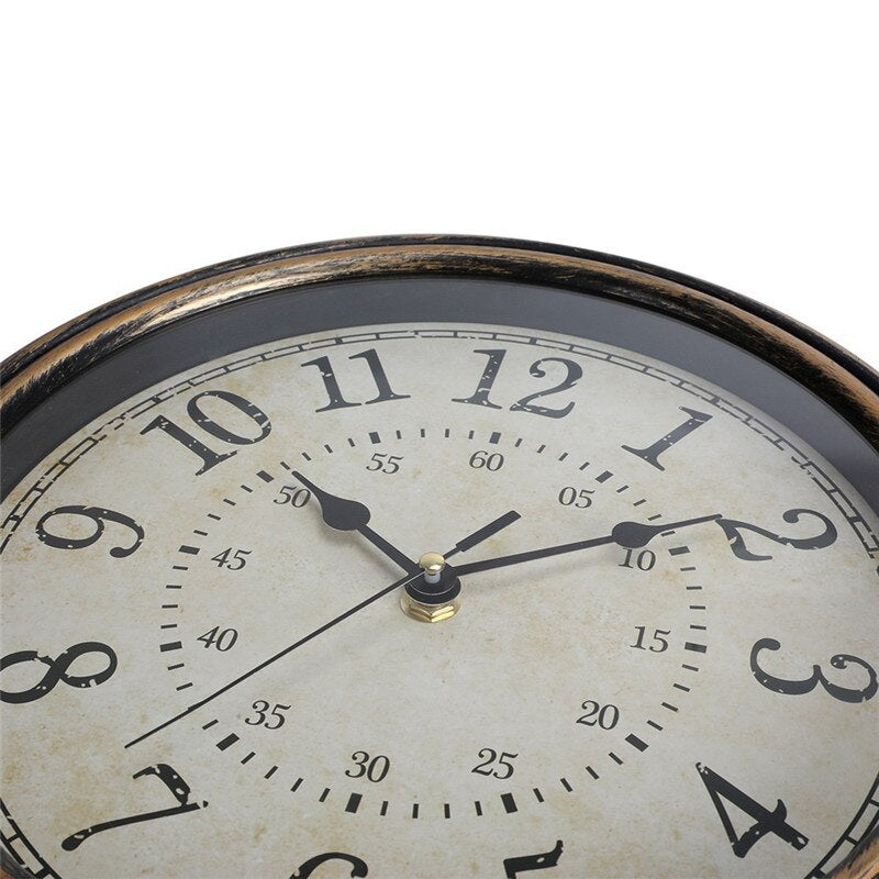 Timeless Vintage | Orologio da parete antico in legno | Fascino rustico retrò ed eleganza nostalgica per la tua casa
