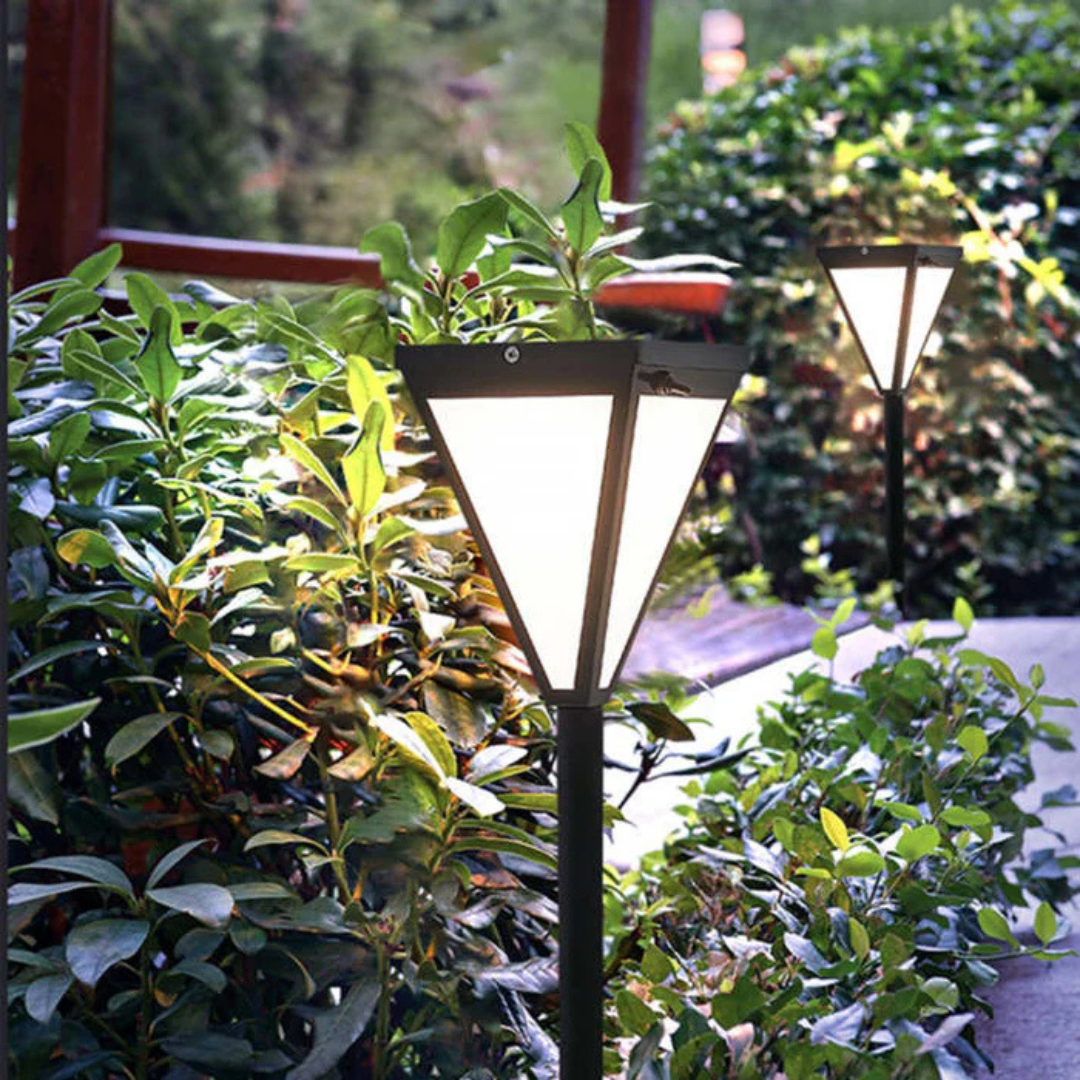 Brill Solis | Lampada LED solare moderna per giardino e facciate