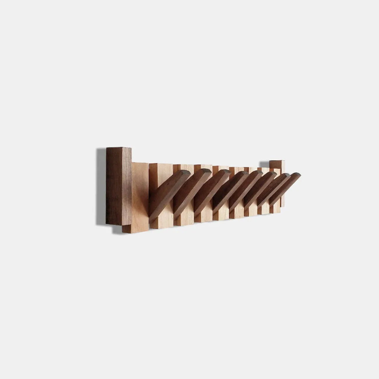 Norven Fold | appendiabiti pieghevole in legno di faggio e noce