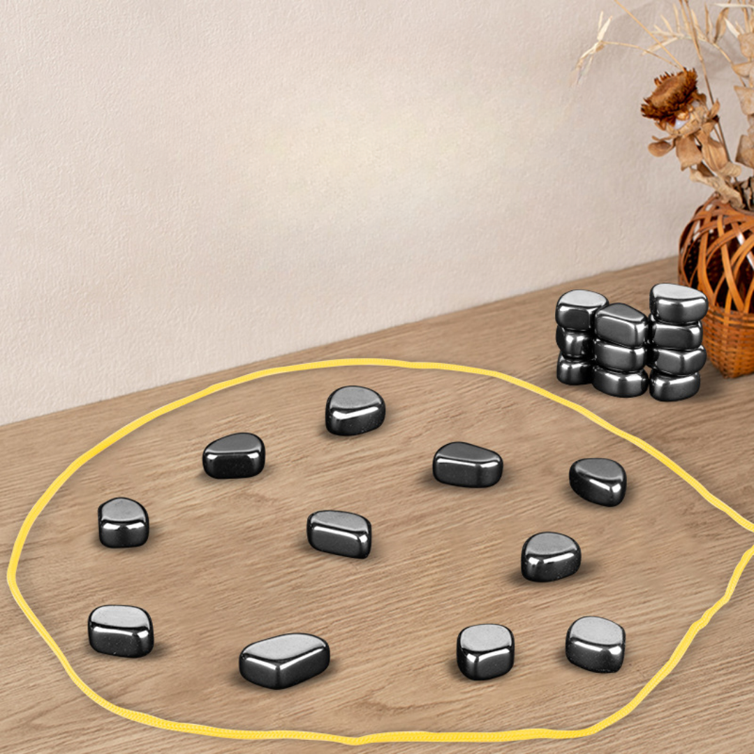 Magnoli | Magnetic Strategy Board Game for Families, 20 to 40 Stones