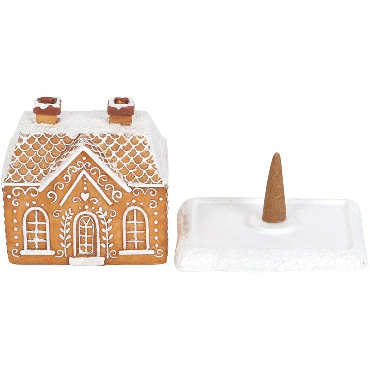 Hyttana | Christmas house as winter decor with small fir trees