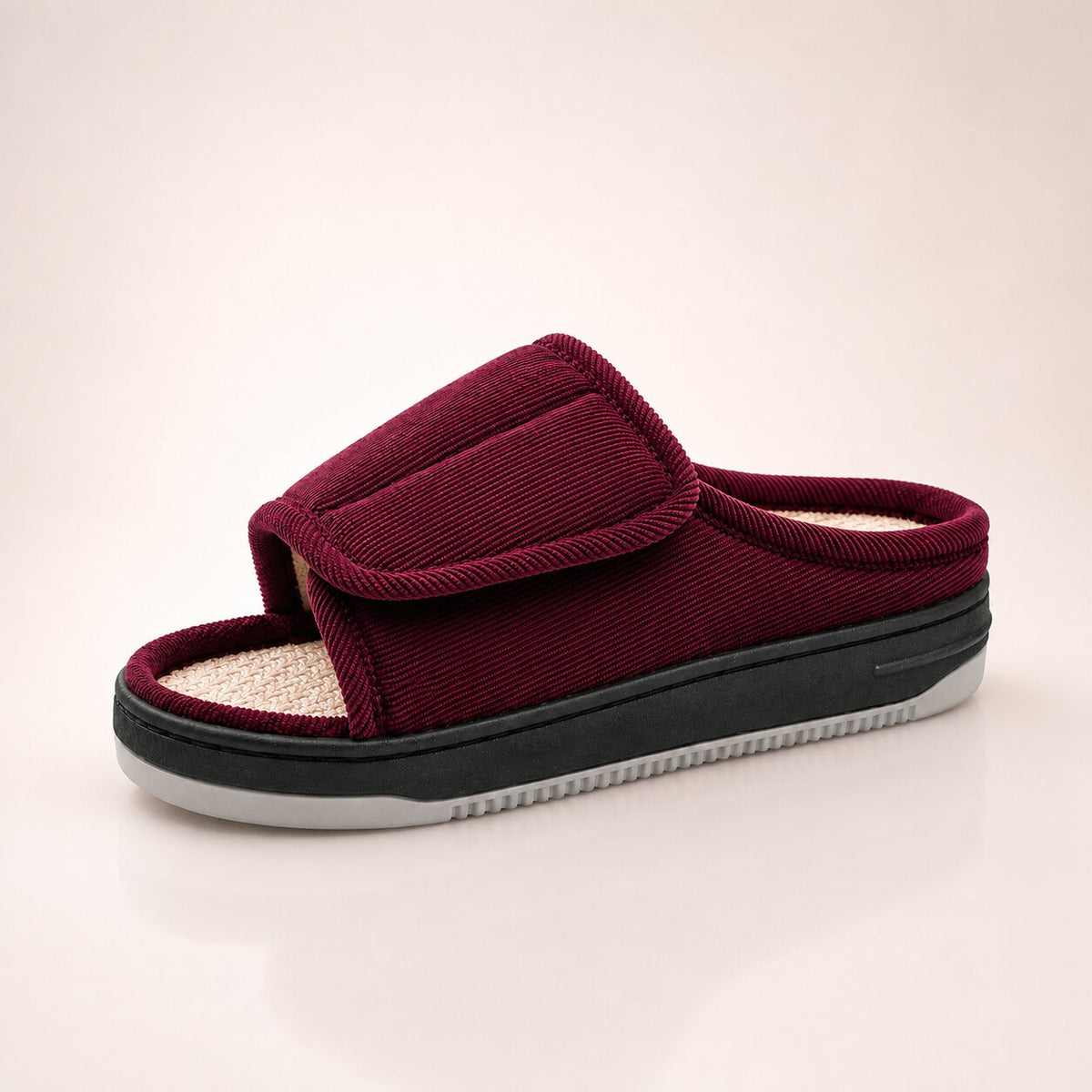 Cordino | Pantofole extra larghe in velluto a coste con chiusura in velcro e soletta imbottita