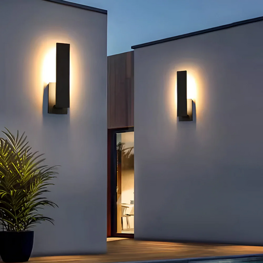 Lyrux | Lampada esterna LED minimalista per facciate moderne