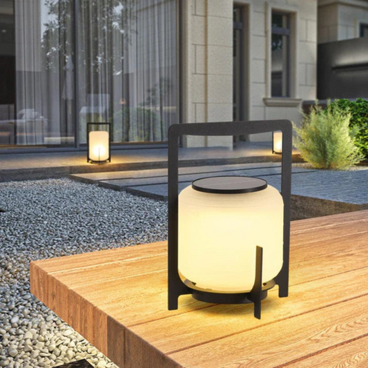 Solis Lumo | Lampada LED solare a risparmio energetico per giardino e sentieri