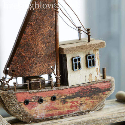 Navira | Bullaugen Spiegel aus Holz mit Segelboot, 24 cm