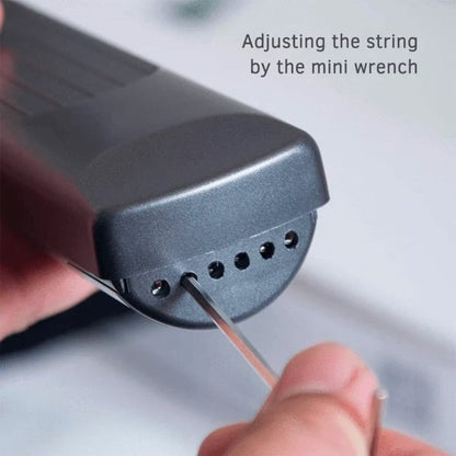 StrumMeister | Chitarra tascabile per esercitarsi con tabella degli accordi e metronomo
