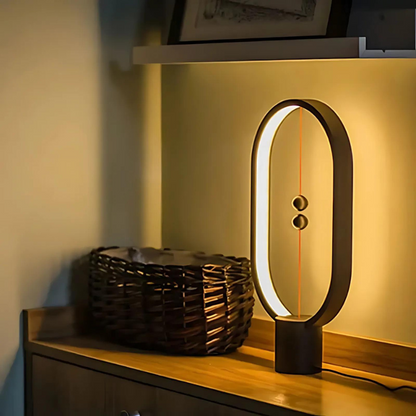 Luxar Elvia | Lampada da tavolo LED con luce dimmerabile dal design moderno