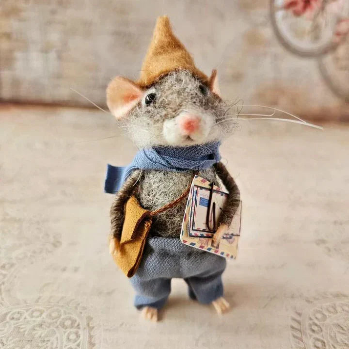 Pipsela | Handgefertigter Weihnachtsanhänger Filzmaus aus Wolle, 7,5 cm