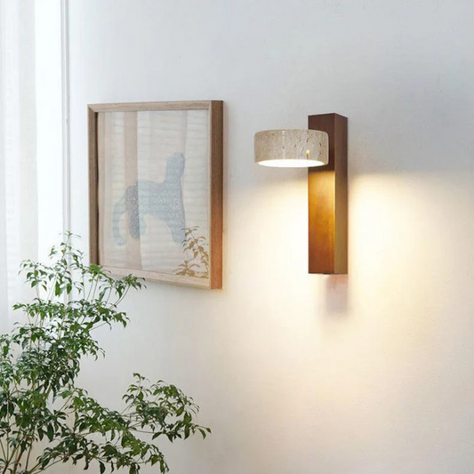 Fotis Sabi | Lampada da parete in travertino in stile Wabi-Sabi per interni
