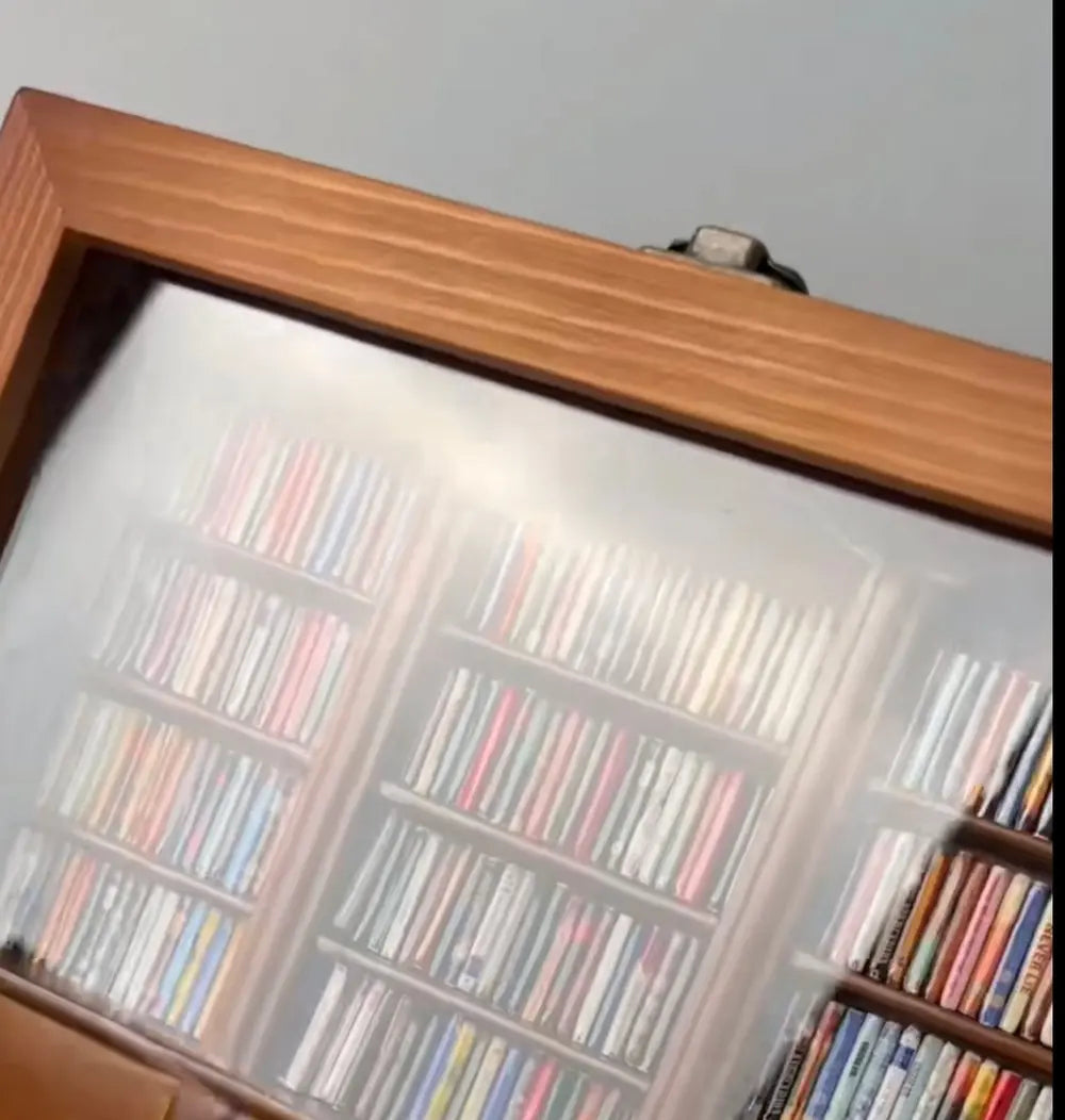 Librina | Mini Bücherregal aus Holz mit ca. 200 Miniaturbüchern, handgemacht