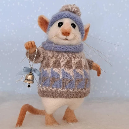 Pipsela | Handgefertigter Weihnachtsanhänger Filzmaus aus Wolle, 7,5 cm