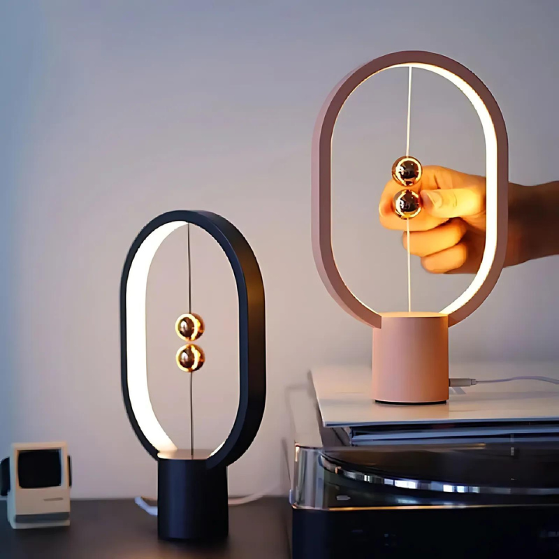Luxar Elvia | Lampada da tavolo LED con luce dimmerabile dal design moderno