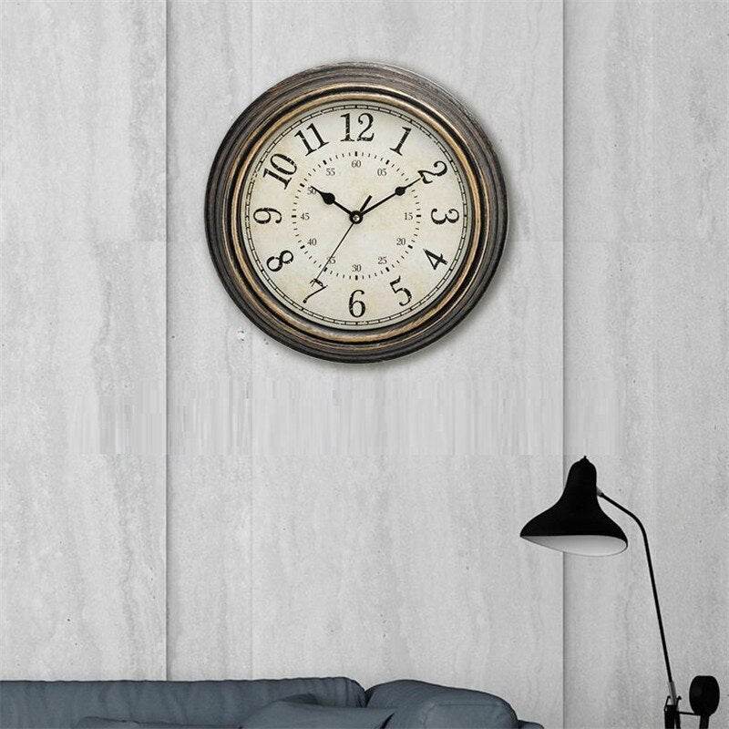Timeless Vintage | Orologio da parete antico in legno | Fascino rustico retrò ed eleganza nostalgica per la tua casa
