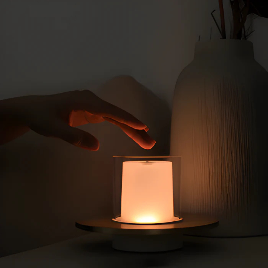 Avena | Lampada da tavolo LED senza fili dal design elegante