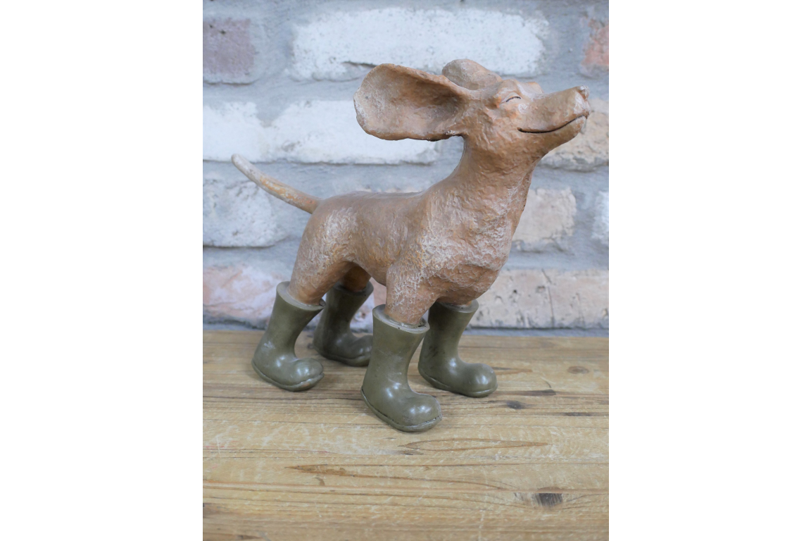 Windolo | Dekoration Hundefigur im Wind mit Gummistiefeln aus Kunstharz