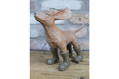 Windolo | Dekoration Hundefigur im Wind mit Gummistiefeln aus Kunstharz