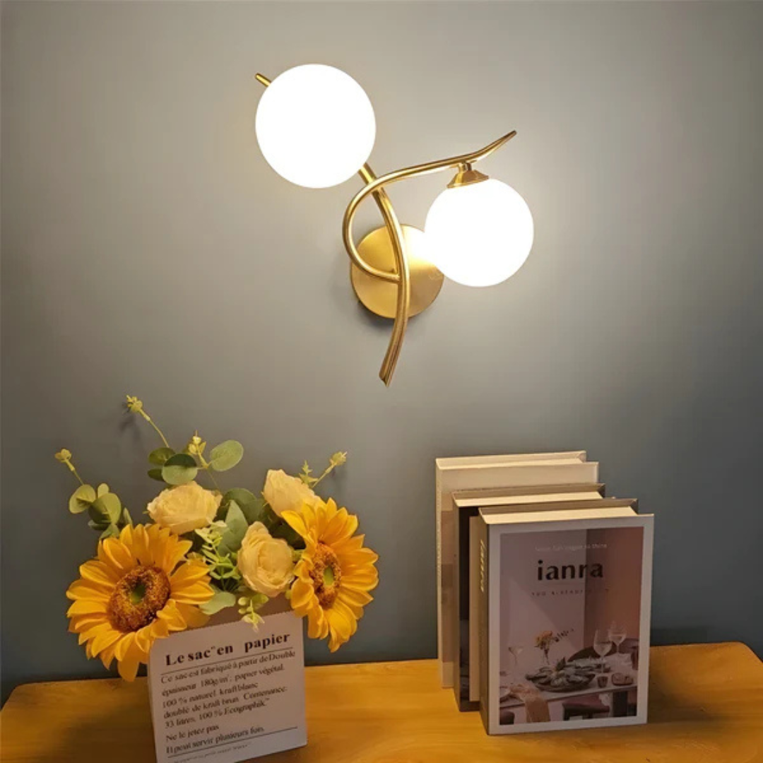 Lampada da parete scandinava | Illuminazione elegante per interni | Luce calda | Vetro e rame