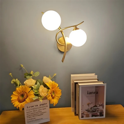 Lampada da parete scandinava | Illuminazione elegante per interni | Luce calda | Vetro e rame