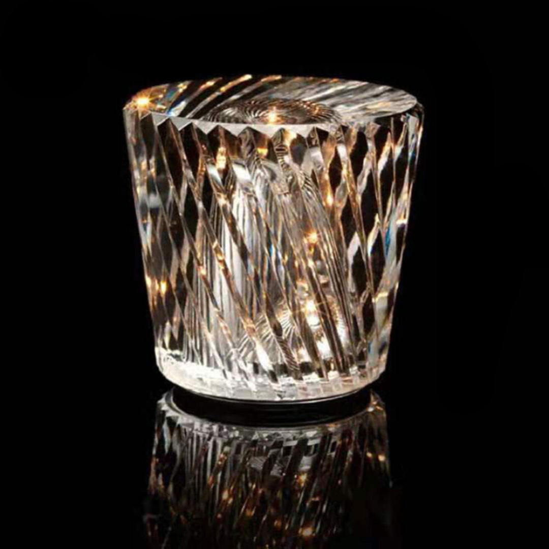 Lumex | Lampada da tavolo in cristallo senza fili dal design moderno