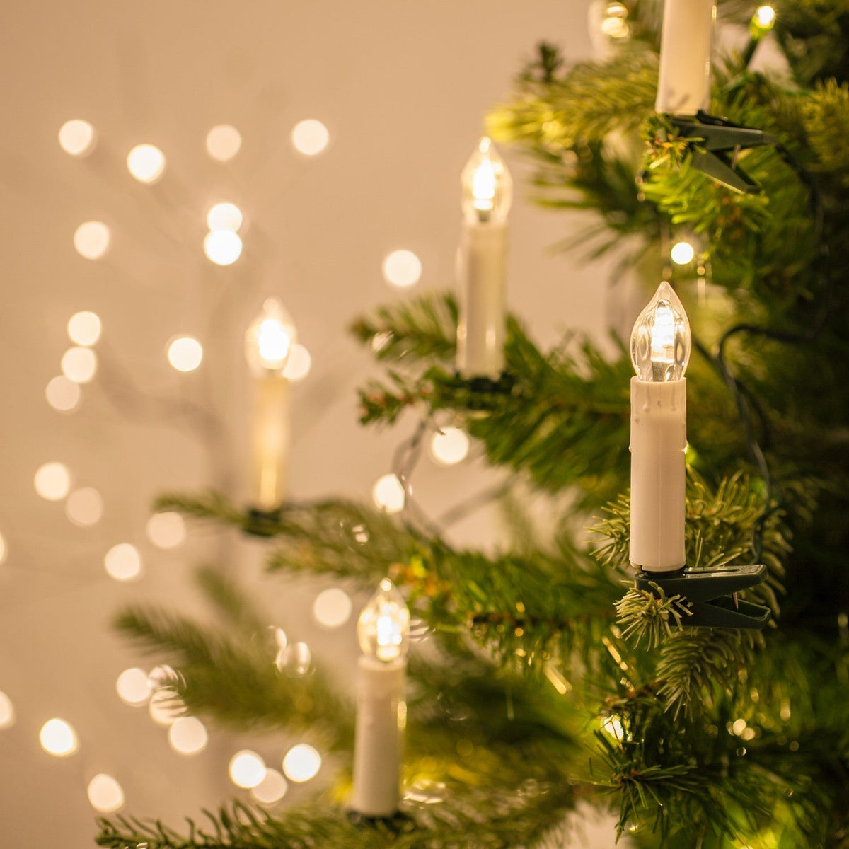 Clipora | LED Weihnachtsbaumkerzen mit Clips, 14,7 m für Bäume von 1,6 bis 1,8 m