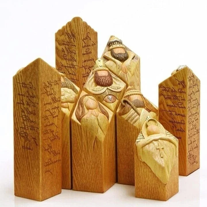 Velmora | Weihnachtskrippe mit 9 Krippenfiguren in Holzoptik aus Kunstharz