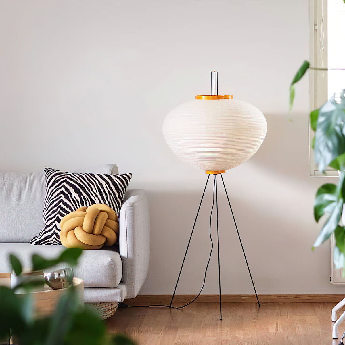 Lunora Haze | Lampadaire sculptural en papier de riz au style Japandi