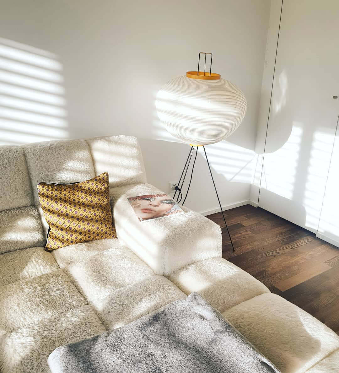 Lunora Haze | Lampadaire sculptural en papier de riz au style Japandi