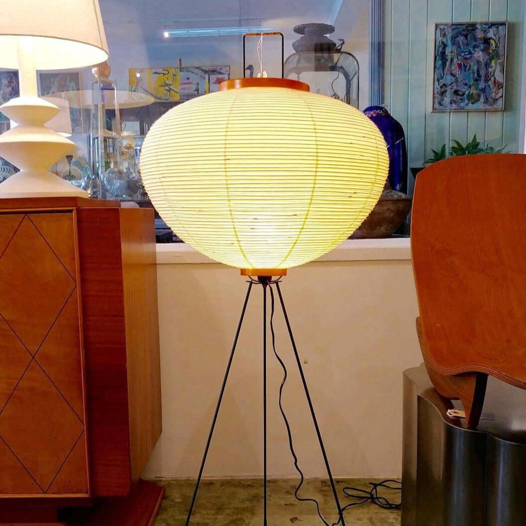 Lunora Haze | Lampadaire sculptural en papier de riz au style Japandi