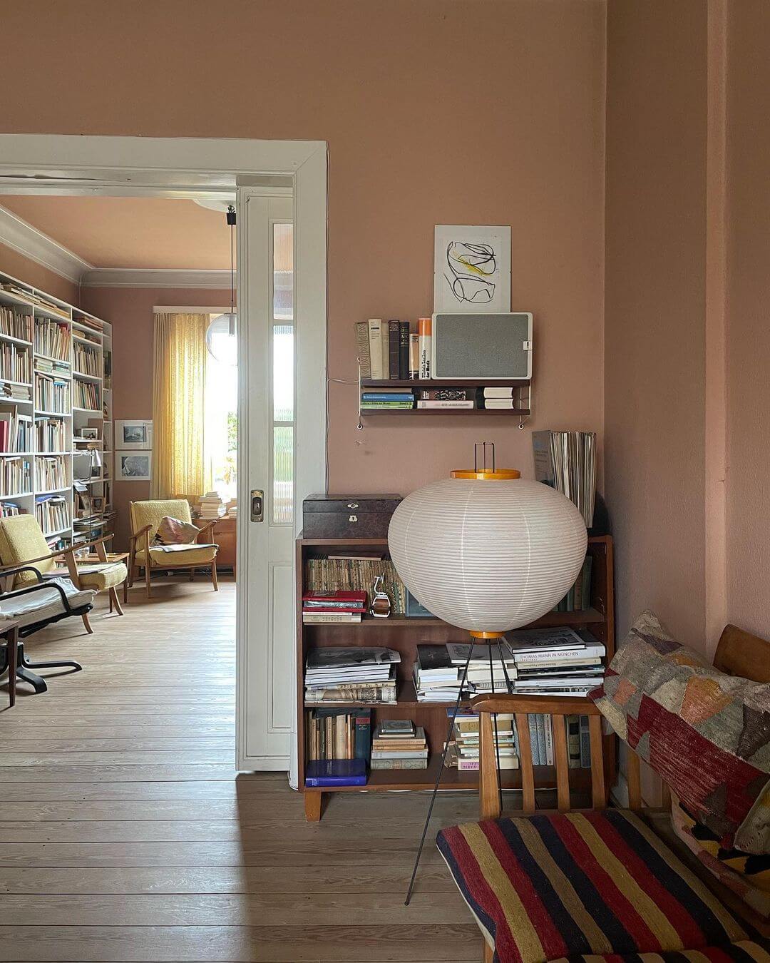 Lunora Haze | Lampadaire sculptural en papier de riz au style Japandi
