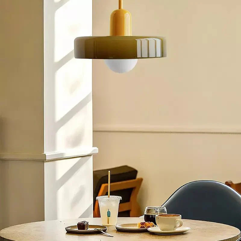 Lunari Halo | Lampada a sospensione in vetro colorato in stile Bauhaus