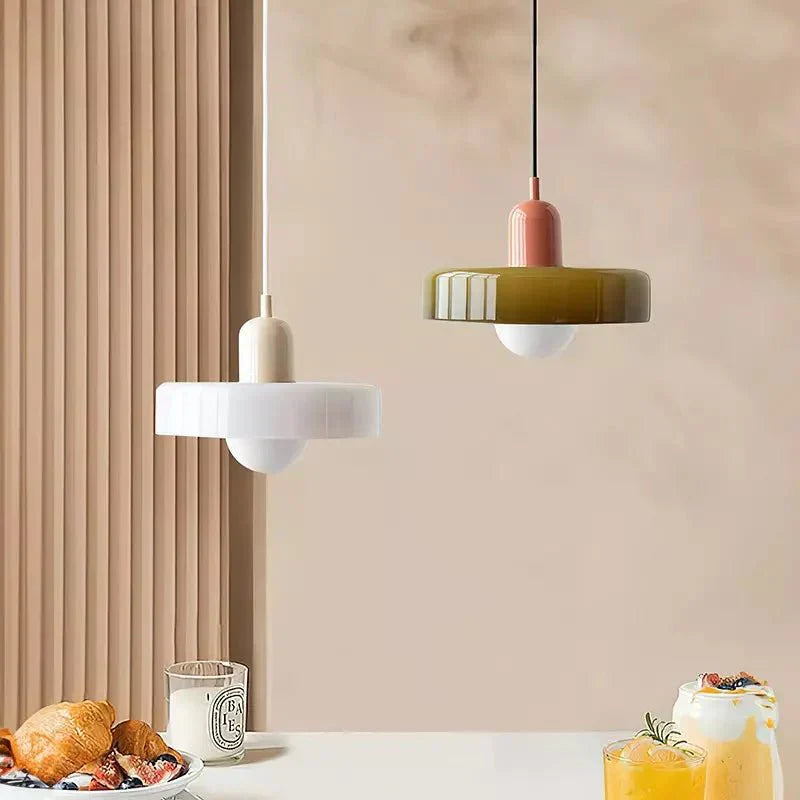 Lunari Halo | Lampada a sospensione in vetro colorato in stile Bauhaus
