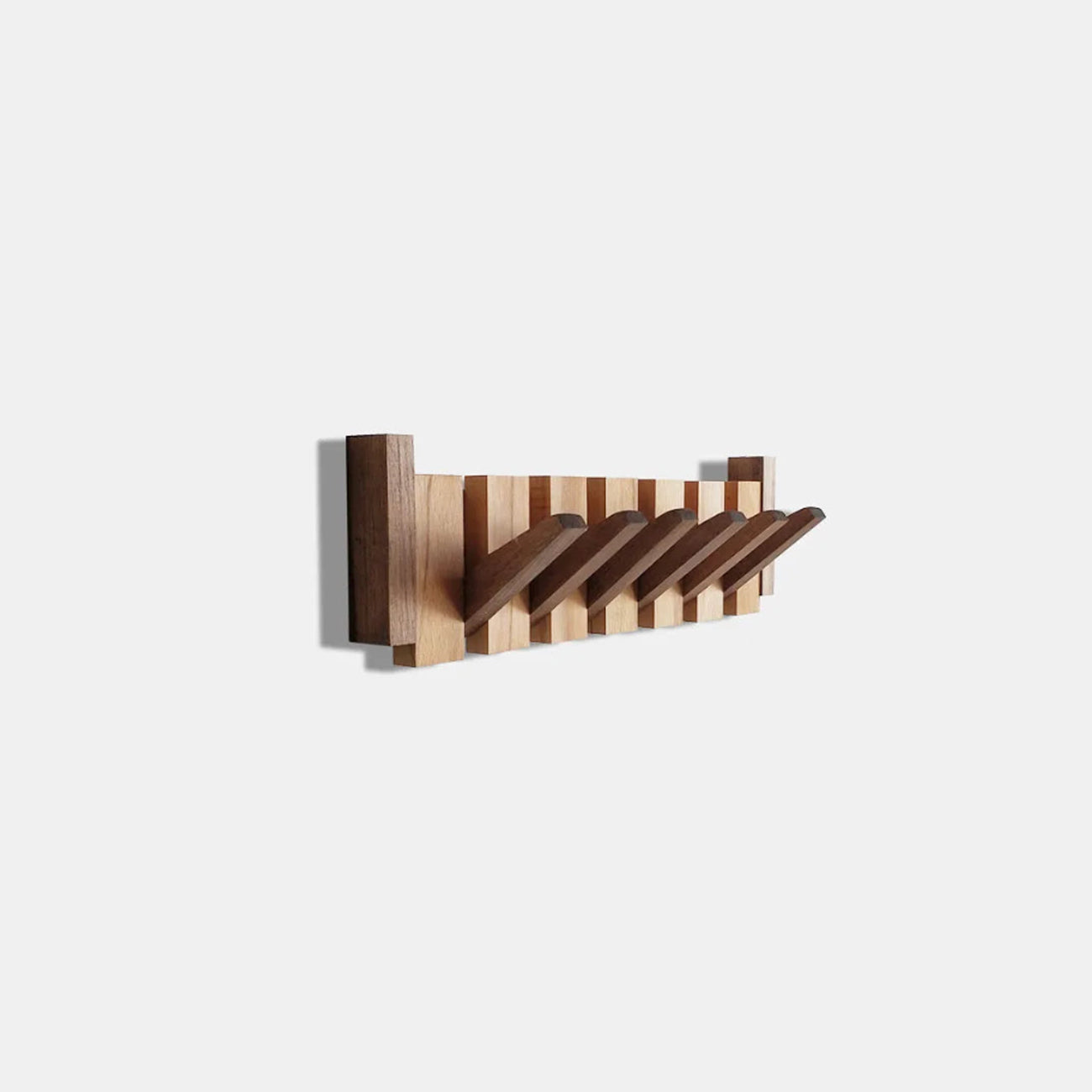 Norven Fold | appendiabiti pieghevole in legno di faggio e noce
