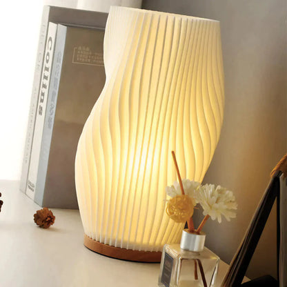 Wavecrest Aura | Lampada da tavolo LED dal design ondulato