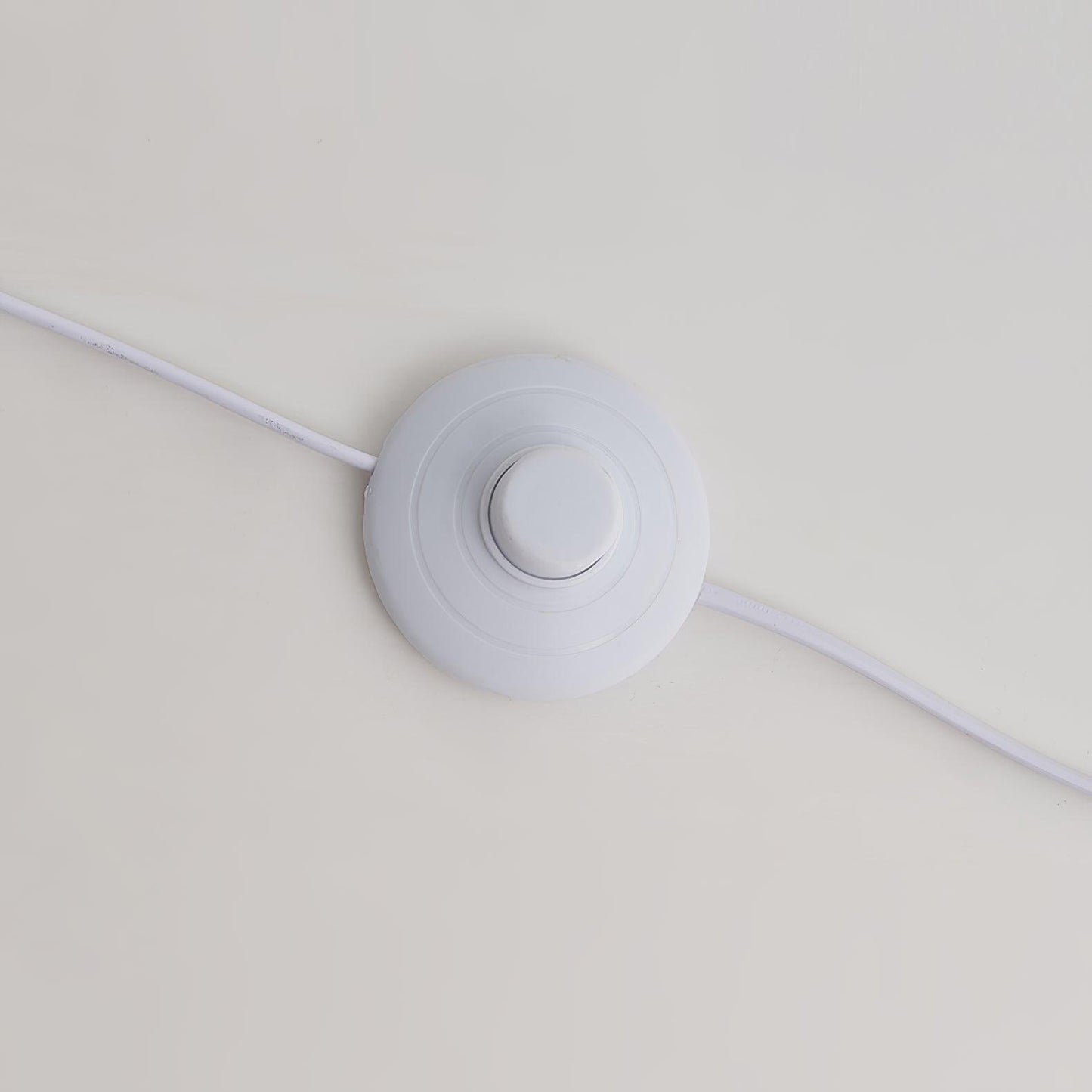 Clavora Linea | Lampada da terra LED con silhouette snella in stile nordico