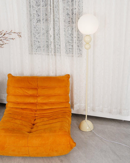 Clavora Linea | Lampada da terra LED con silhouette snella in stile nordico