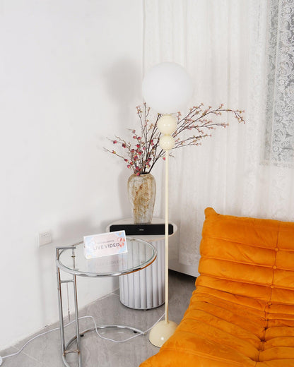 Clavora Linea | Lampada da terra LED con silhouette snella in stile nordico