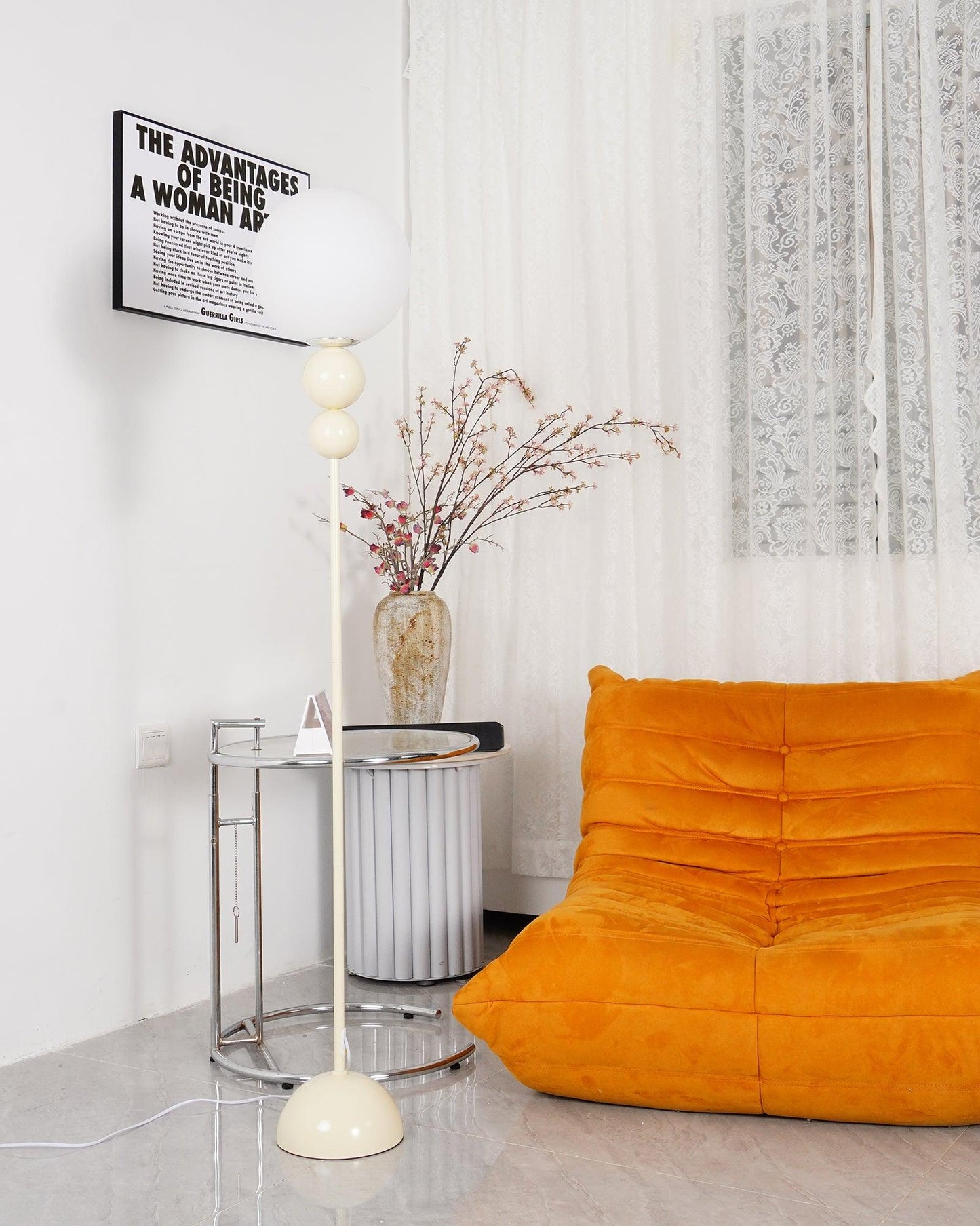 Clavora Linea | Lampada da terra LED con silhouette snella in stile nordico