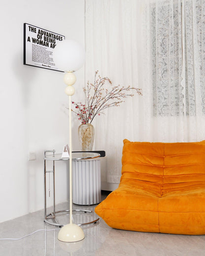 Clavora Linea | Lampada da terra LED con silhouette snella in stile nordico