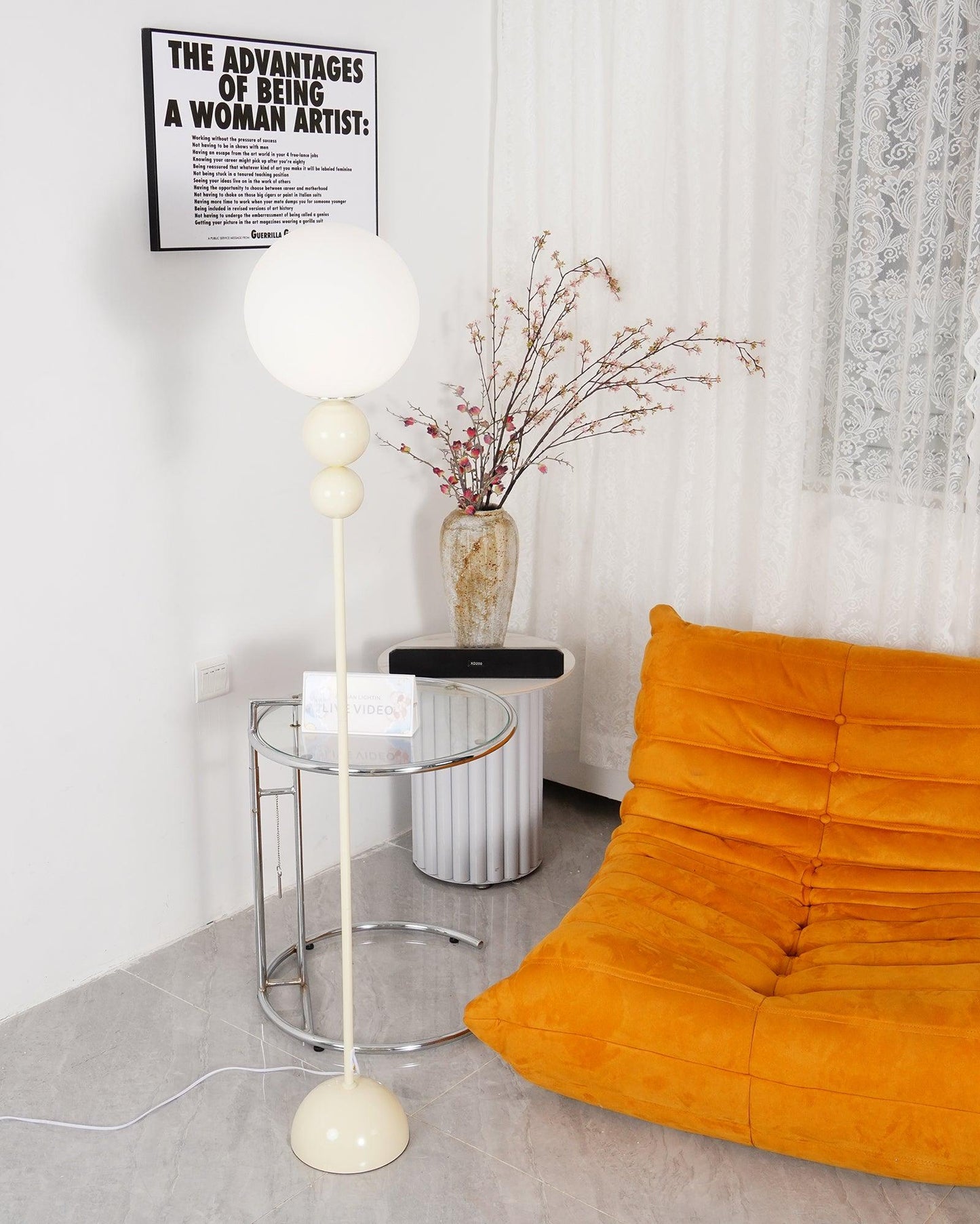 Clavora Linea | Lampada da terra LED con silhouette snella in stile nordico