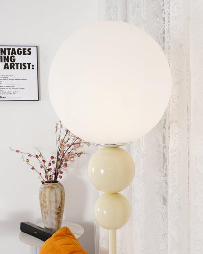 Clavora Linea | Lampada da terra LED con silhouette snella in stile nordico
