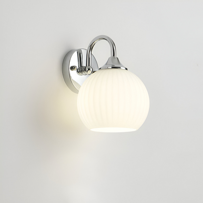 Lunaris – Lampada da parete contemporanea a forma di sfera in vetro con design a strisce e tecnologia LED