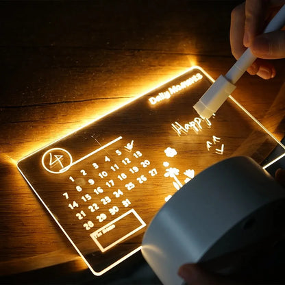 NoteGlow | Lampada da tavolo LED con lavagna per appunti | Luce dimmerabile e lavagna per ufficio, cameretta e home office