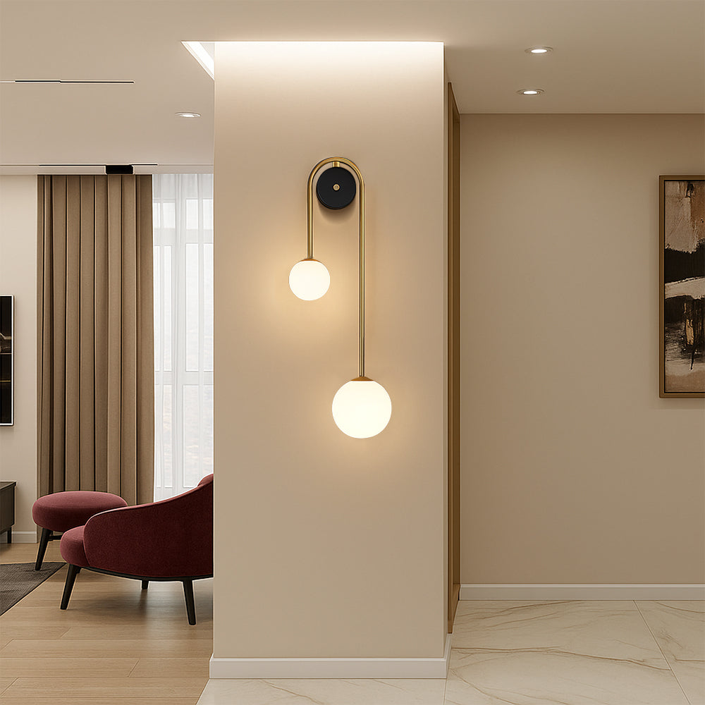 Florania – Elegante lampada da parete con design ad arco