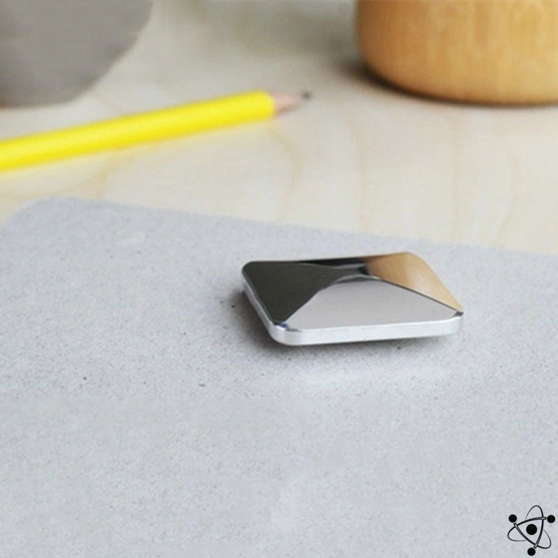 Flipo Flip | Anti-Stress Gadget mit geometrischem Design 8