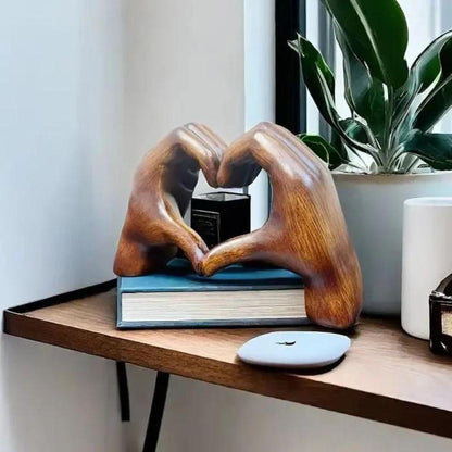 LoveSculpt Figur | Decorative wooden sculpture, handcrafted for cozy accents