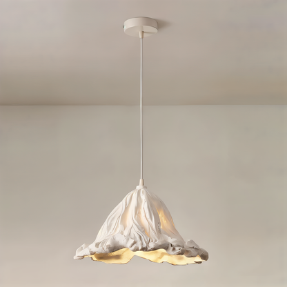 Cirenna | Lampada a sospensione artistica in resina sintetica dal design vulcanico