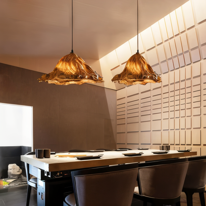 Cirenna | Lampada a sospensione artistica in resina sintetica dal design vulcanico