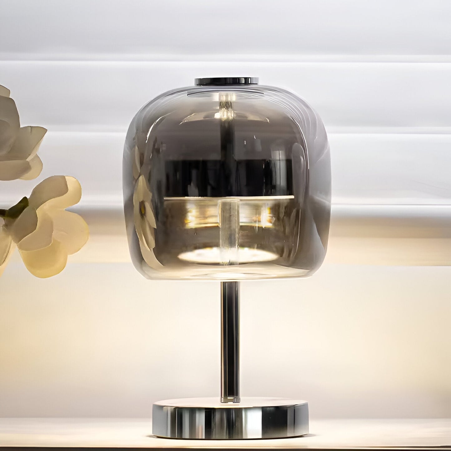 Gleam Lampada | Vetro grigio fumo & dimmerabile | Luce LED alimentata via USB con stile