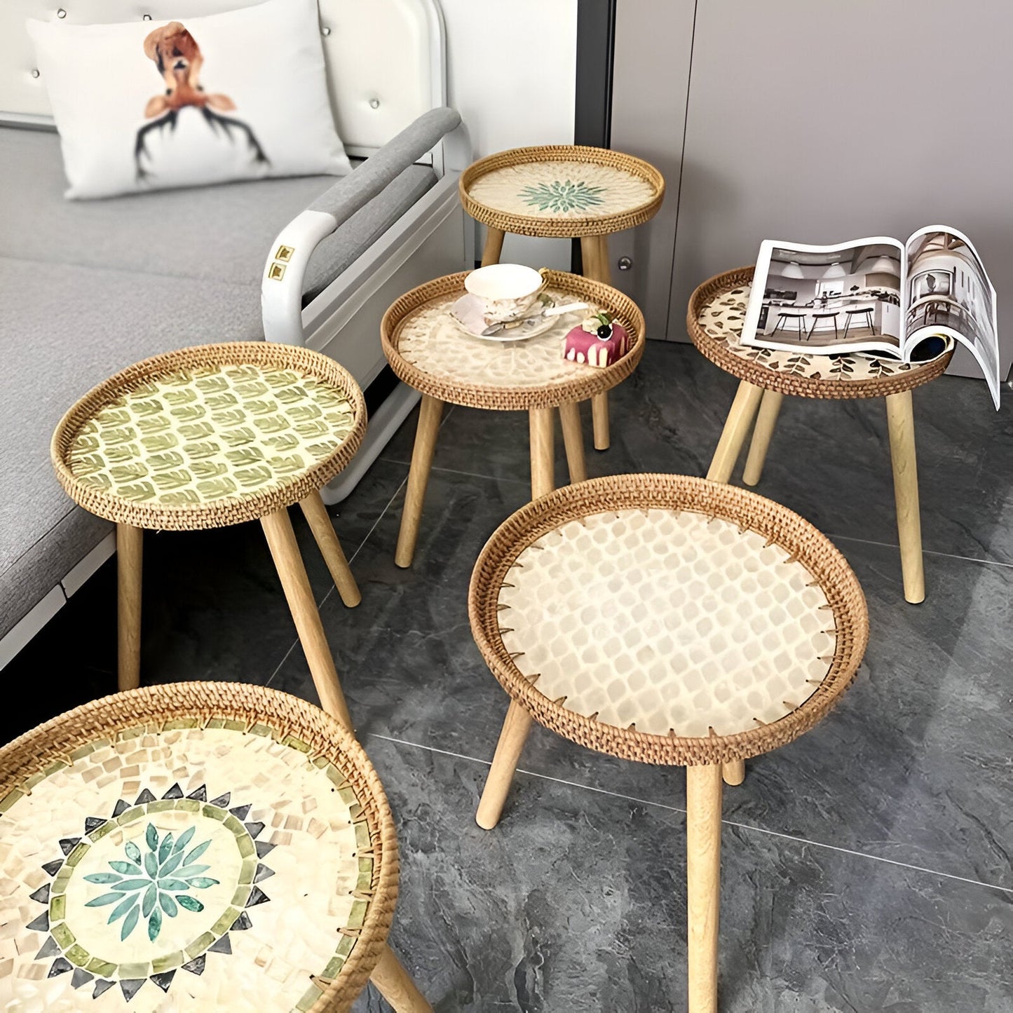 Ravnea Cirque | Runder Couchtisch aus Holz und handgeflochtenem Rattan