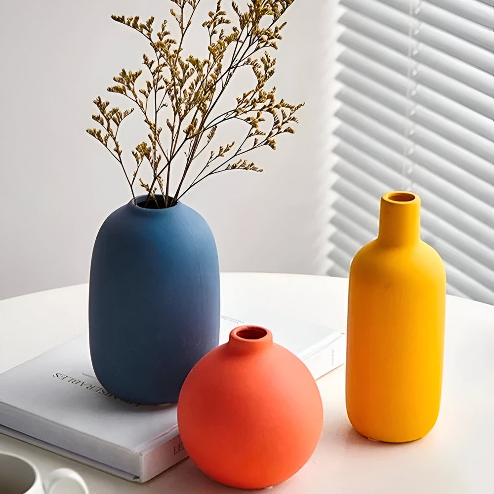 Astraelle – Scandinavian Ceramic Vase in Minimalist Style